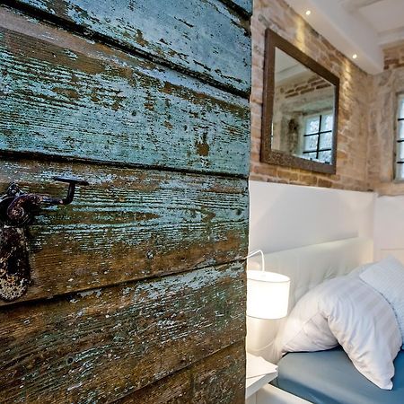 Luna Rooms And Studios Rovinj Kültér fotó