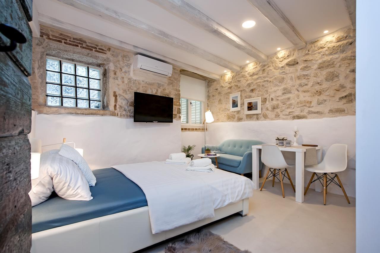 Luna Rooms And Studios Rovinj Kültér fotó