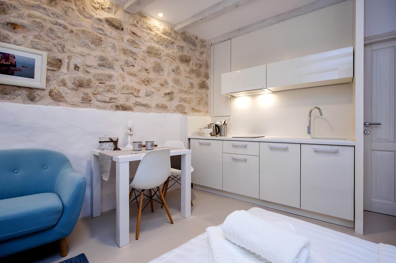 Luna Rooms And Studios Rovinj Kültér fotó