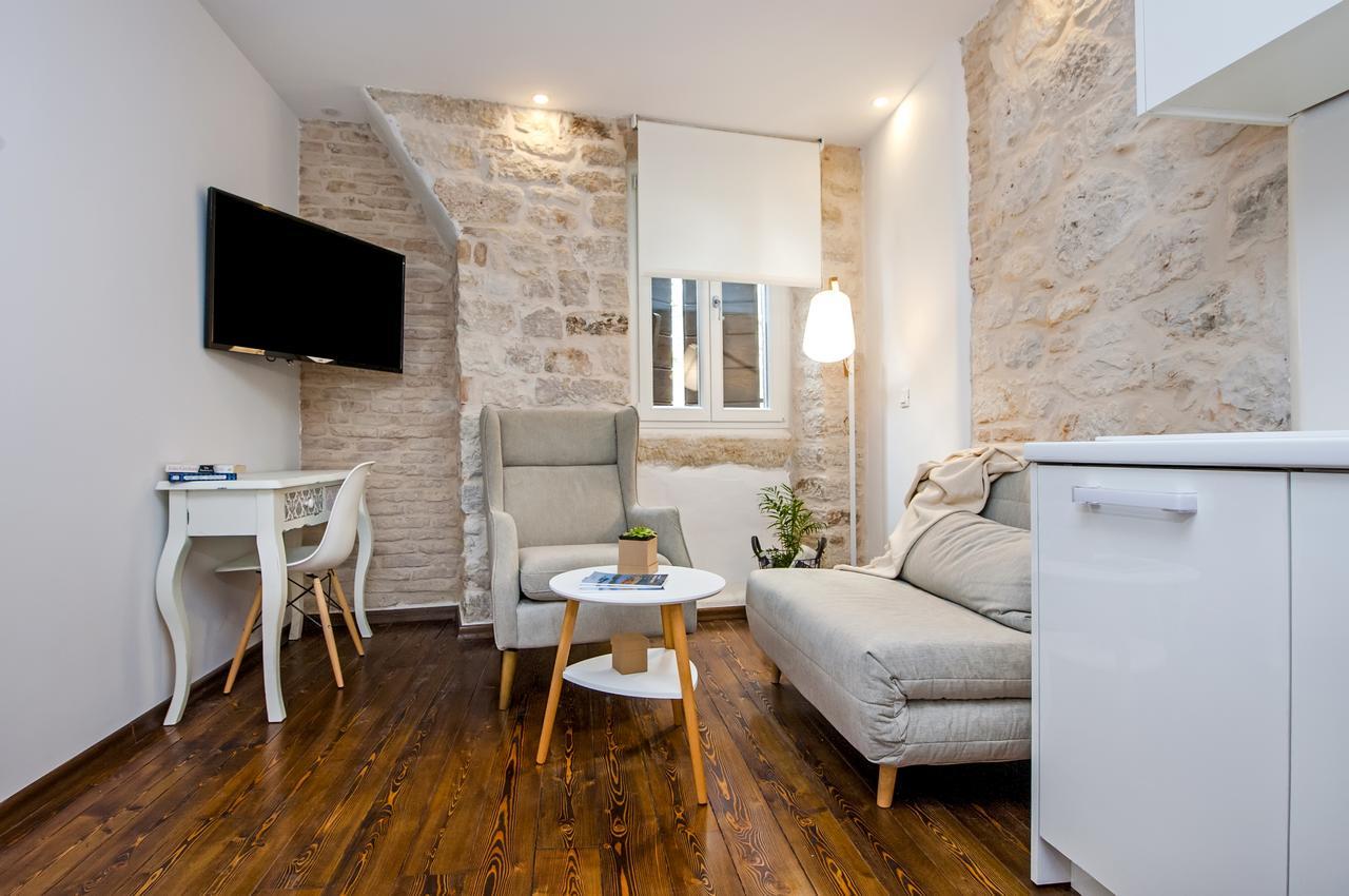 Luna Rooms And Studios Rovinj Kültér fotó