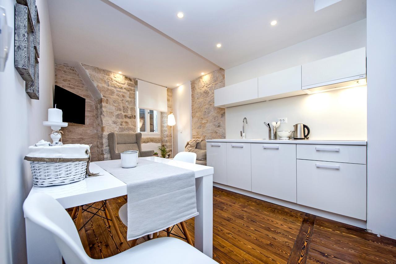 Luna Rooms And Studios Rovinj Kültér fotó