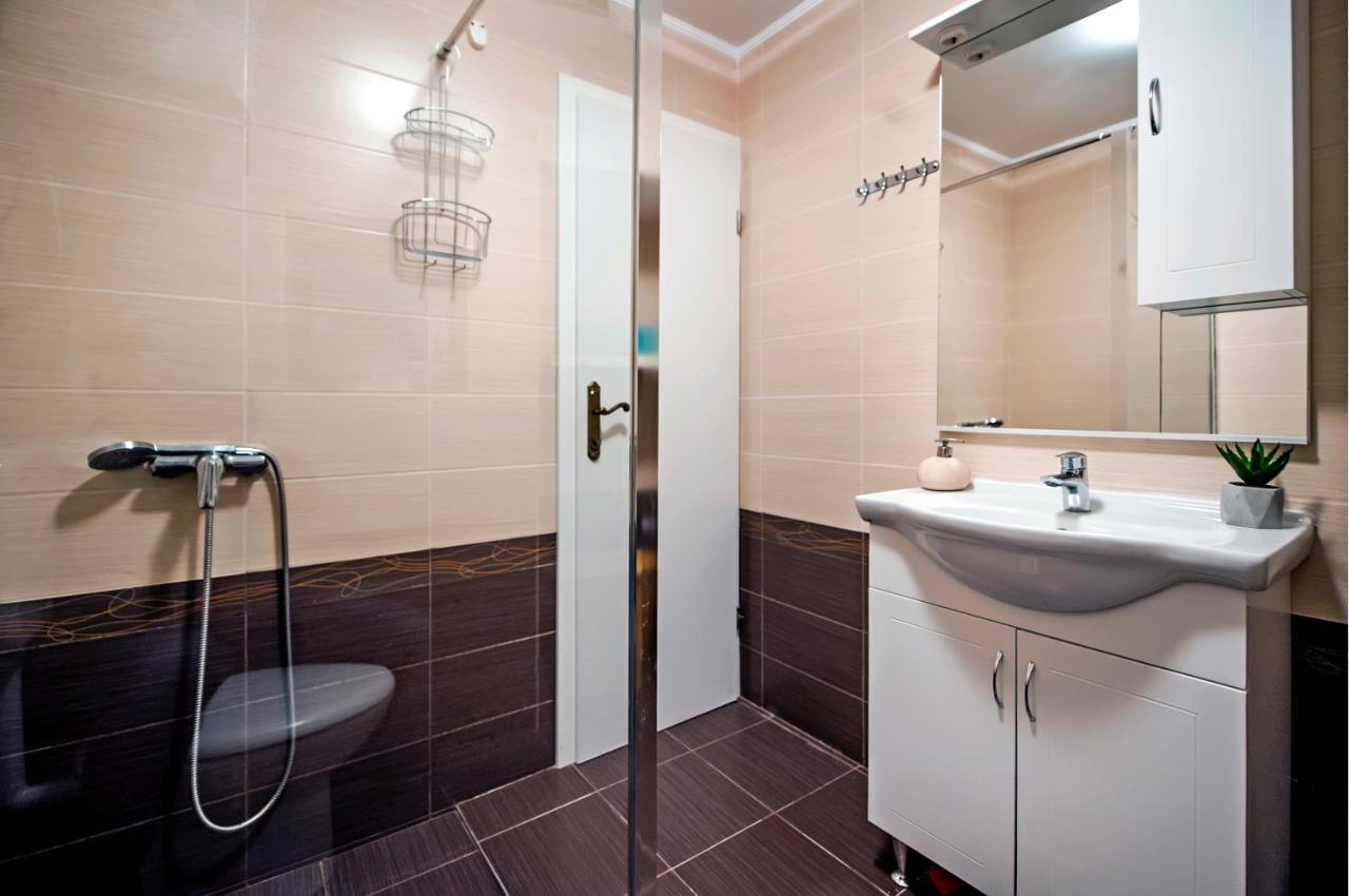 Luna Rooms And Studios Rovinj Kültér fotó
